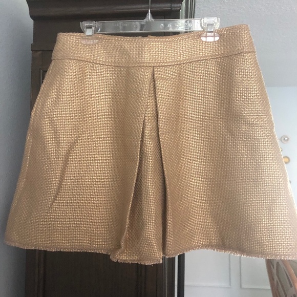 Banana Republic Dresses & Skirts - Banana Republic mini skirt